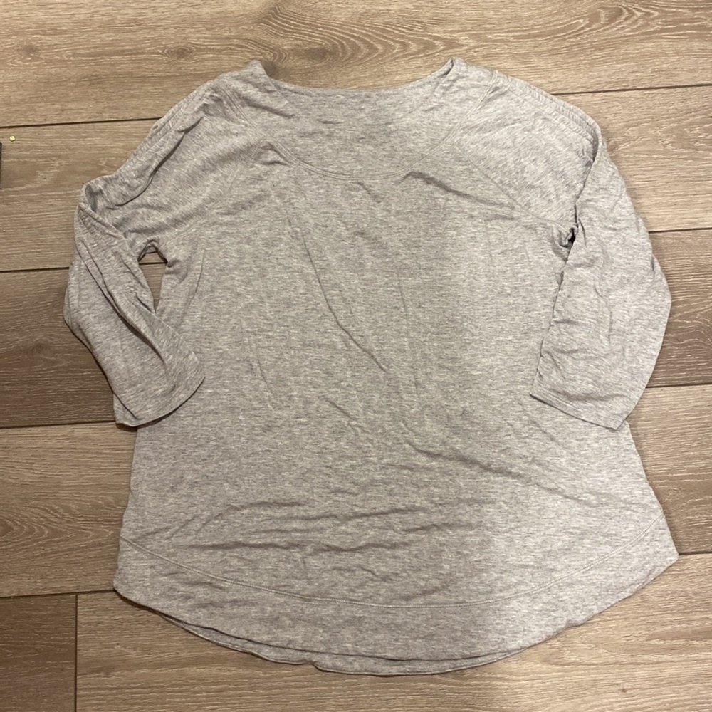 Chicos active Zenergy tee size 3